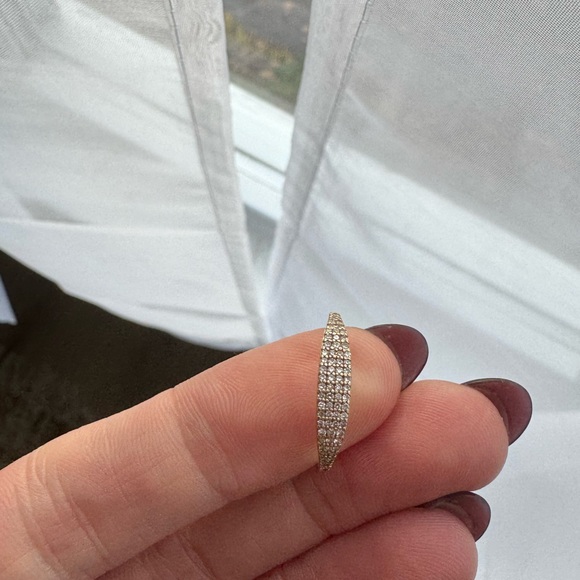 Mejuri Pavé Diamond Slim Signet 6 - Picture 4 of 5